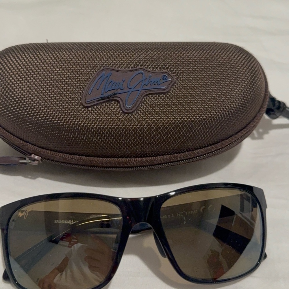 Maui Jim Red Sands with Sunglasses Case